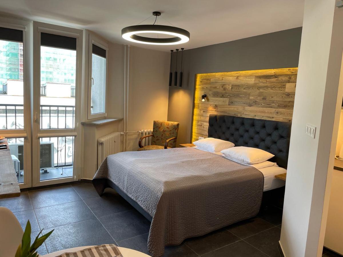 Przystanek Katowice Aleja Korfantego 8 Apartman Kültér fotó